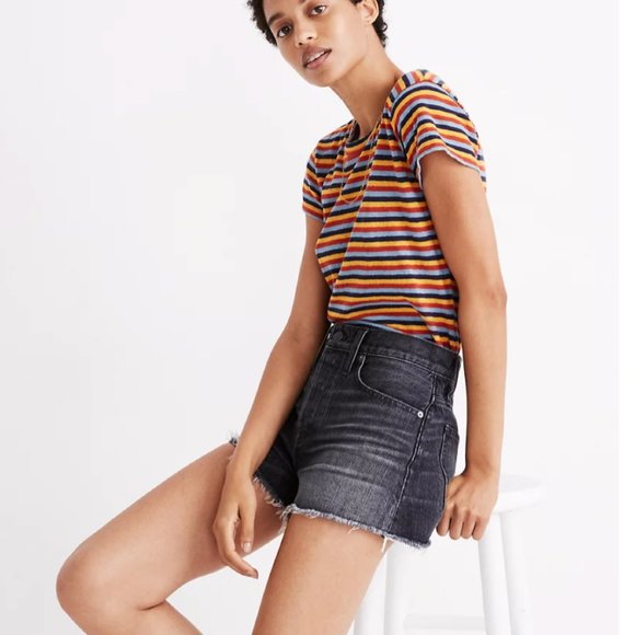 RELAXED DENIM SHORTS IN CALVERLEY WASH - Picture 2 of 3